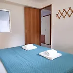 公寓式酒店 White 3*