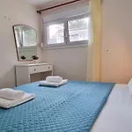 White Apartahotel 3*