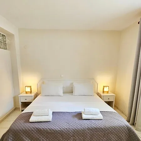 White Aparthotel Polychrono