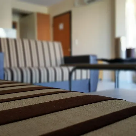 White Aparthotel