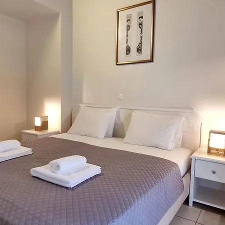 White Aparthotel